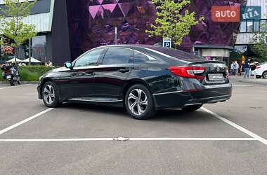 Седан Honda Accord 2018 в 
