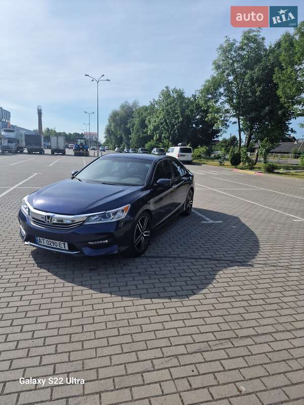 Седан Honda Accord 2016 в Коломые