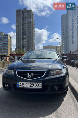 Седан Honda Accord 2004 в Киеве
