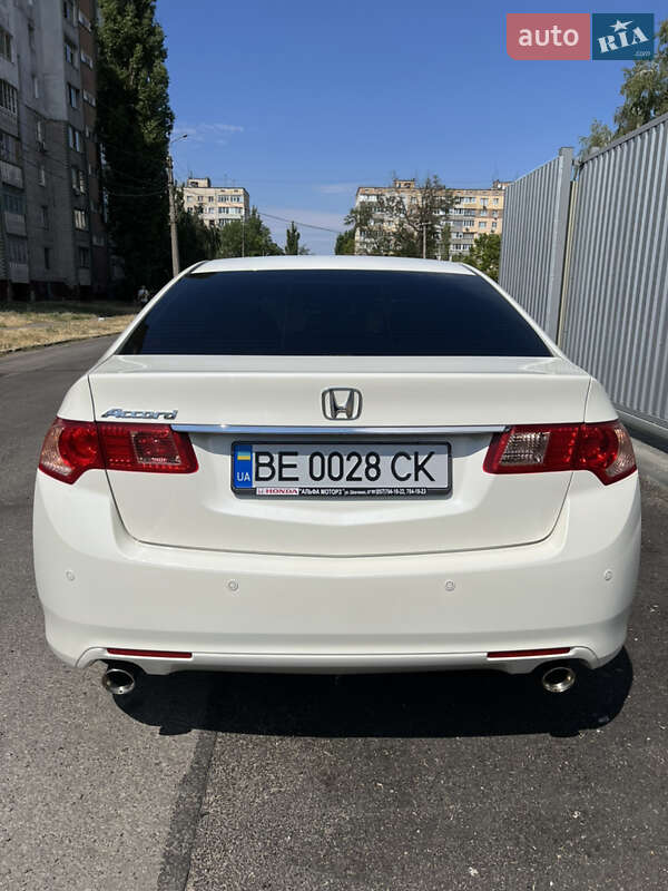 Honda Accord 2011