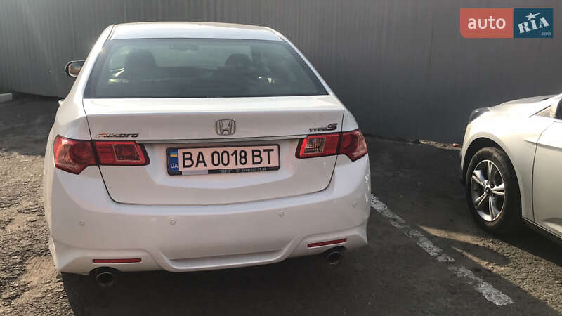Седан Honda Accord 2012 в Києві