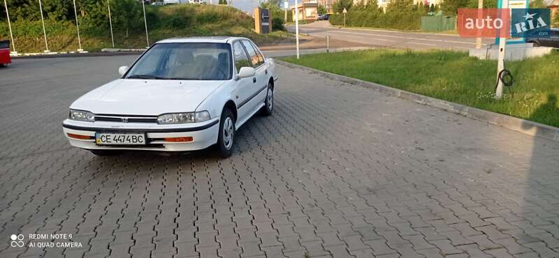 Седан Honda Accord 1993 в Черновцах
