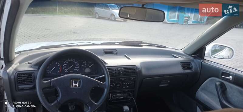 Седан Honda Accord 1993 в Черновцах