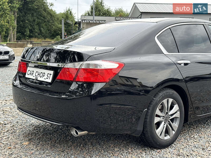 Седан Honda Accord 2015 в Стрые