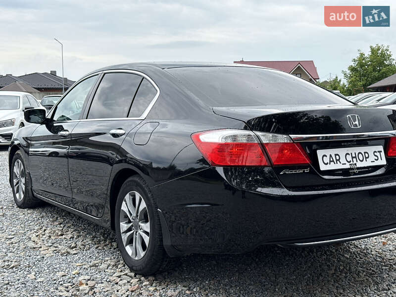 Седан Honda Accord 2015 в Стрые