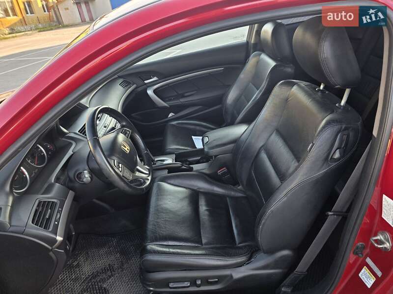 Купе Honda Accord 2010 в Тернополе