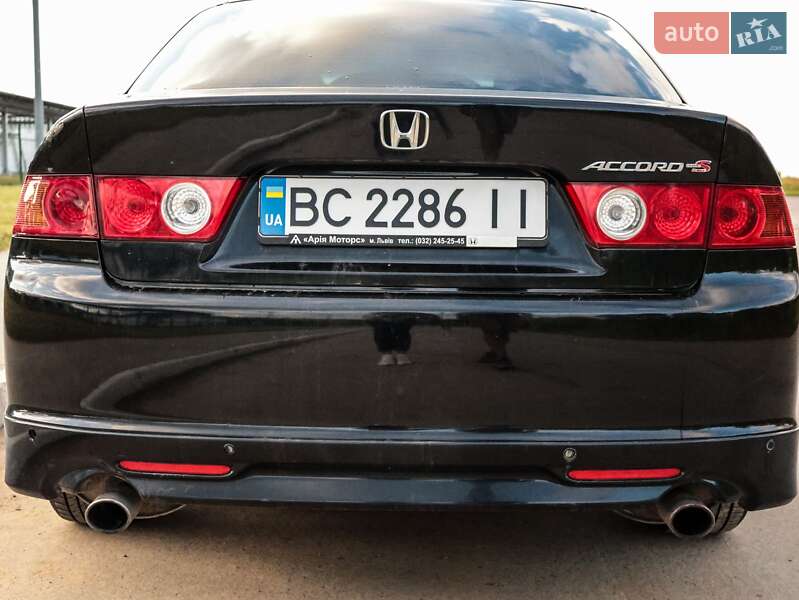 Седан Honda Accord 2006 в Коростене