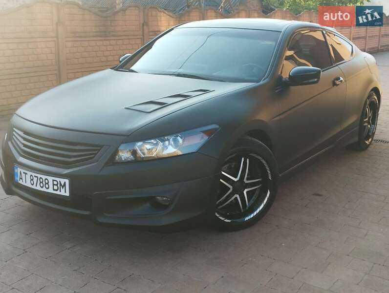 Купе Honda Accord 2008 в Калуше