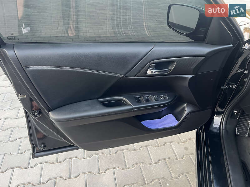 Седан Honda Accord 2017 в Николаеве