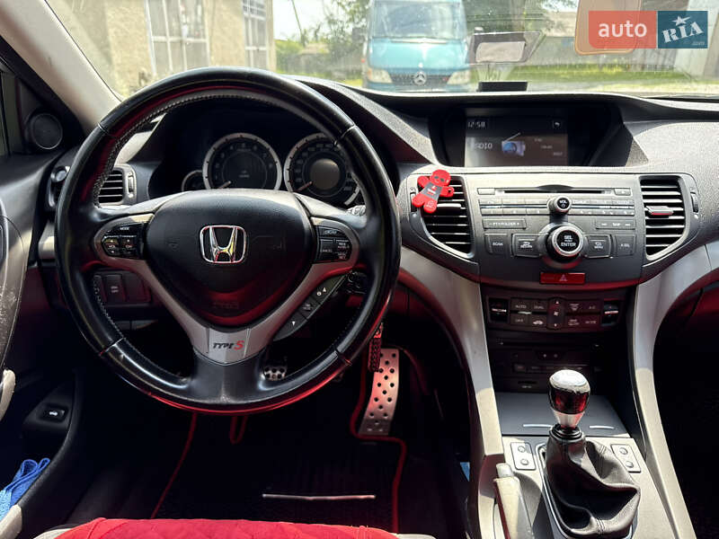 Седан Honda Accord 2008 в Черновцах