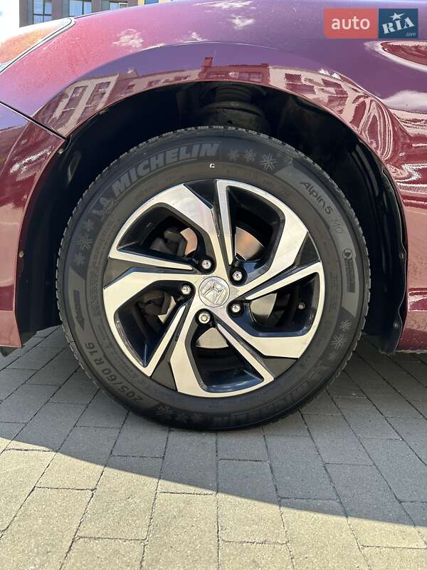 Седан Honda Accord 2016 в Белогородке