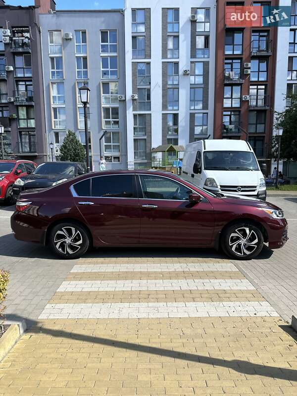 Седан Honda Accord 2016 в Белогородке
