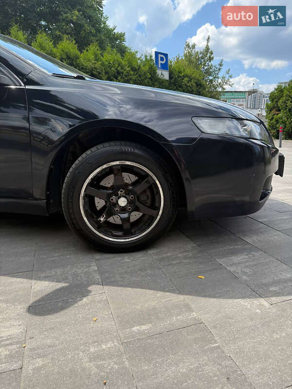 Седан Honda Accord 2003 в Киеве