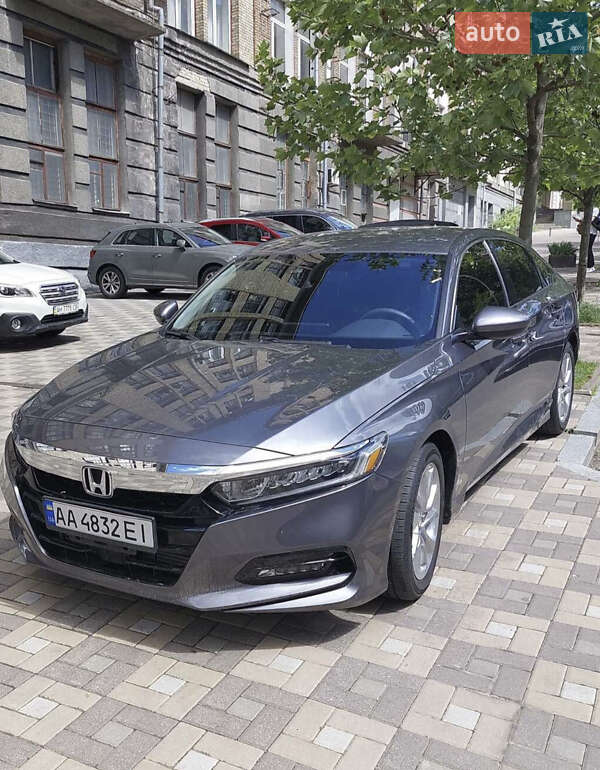 Седан Honda Accord 2017 в 