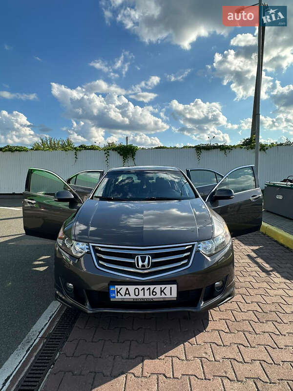 Седан Honda Accord 2008 в Киеве