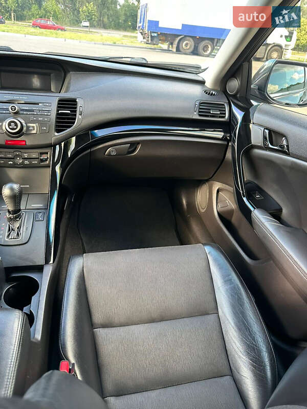 Седан Honda Accord 2008 в Киеве