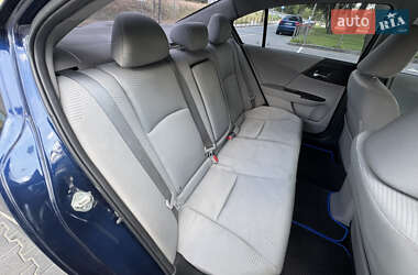 Седан Honda Accord 2015 в 
