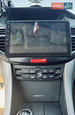 Седан Honda Accord 2010 в 