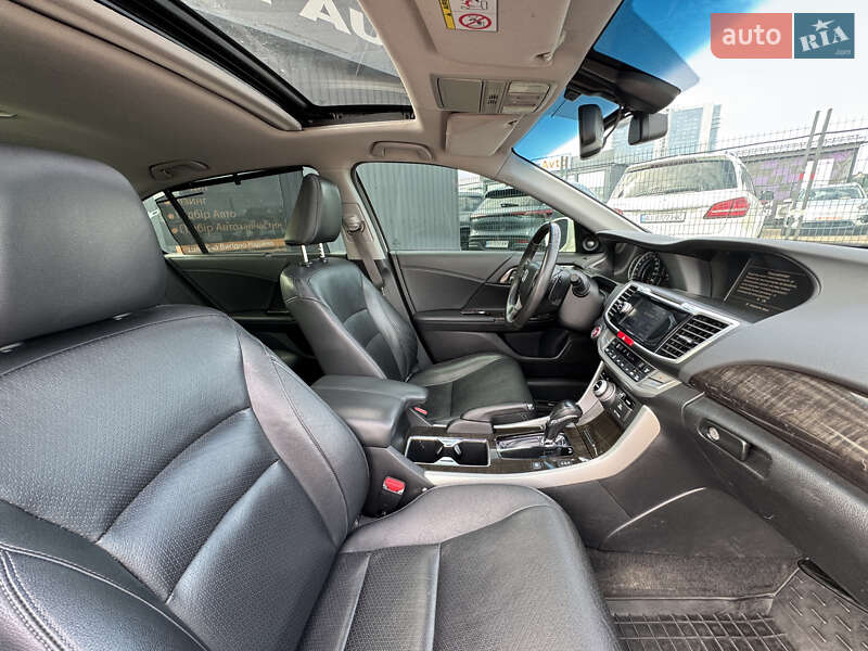 Седан Honda Accord 2013 в Києві