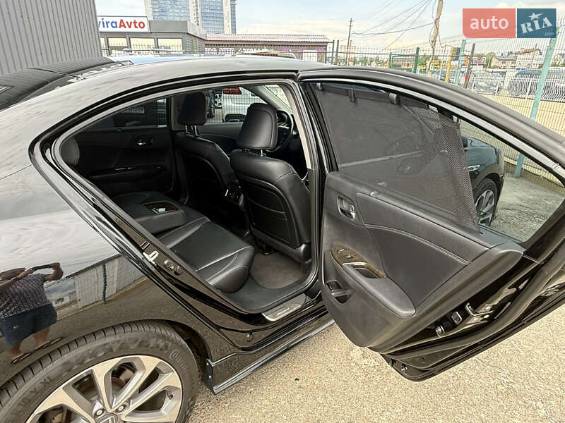 Седан Honda Accord 2013 в Києві