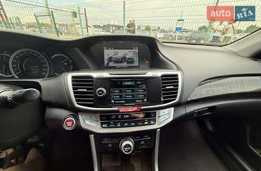 Седан Honda Accord 2013 в 