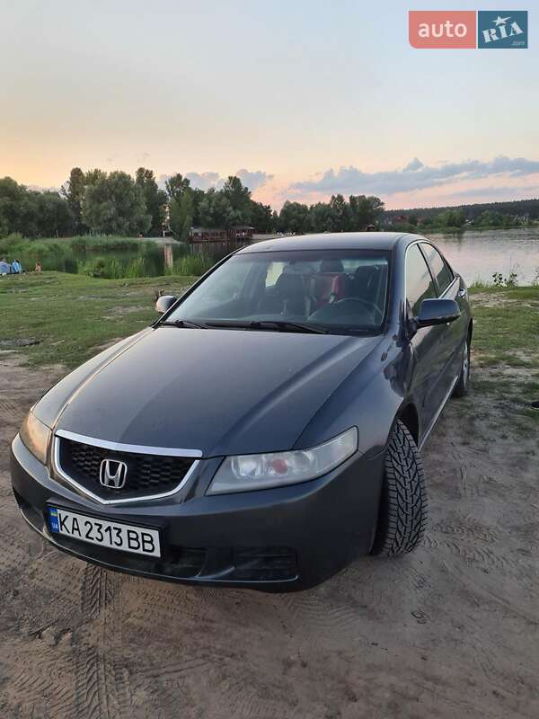 Honda Accord 2004