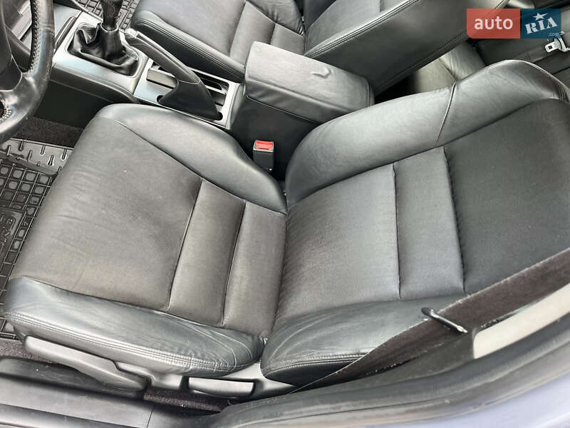Седан Honda Accord 2004 в Киеве