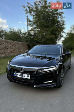 Седан Honda Accord 2018 в Рівному