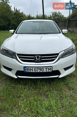 Седан Honda Accord 2015 в Житомире