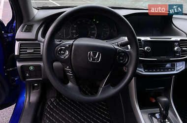 Купе Honda Accord 2012 в 