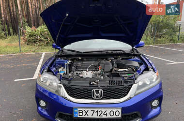 Купе Honda Accord 2012 в 