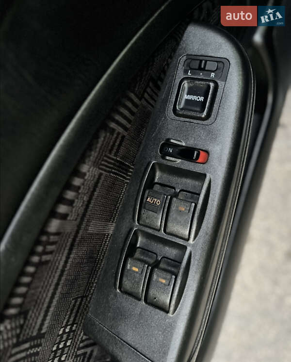 Седан Honda Accord 2000 в Запорожье