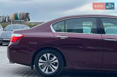 Седан Honda Accord 2013 в 