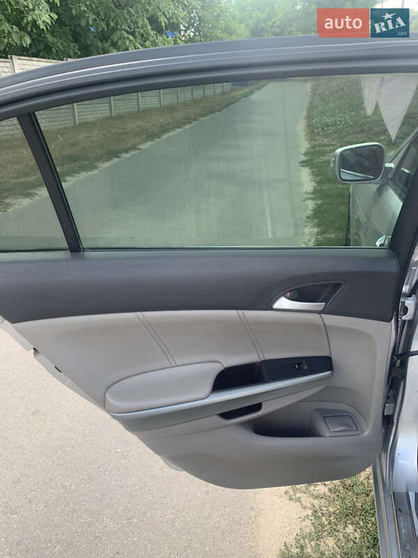 Седан Honda Accord 2008 в Звенигородке