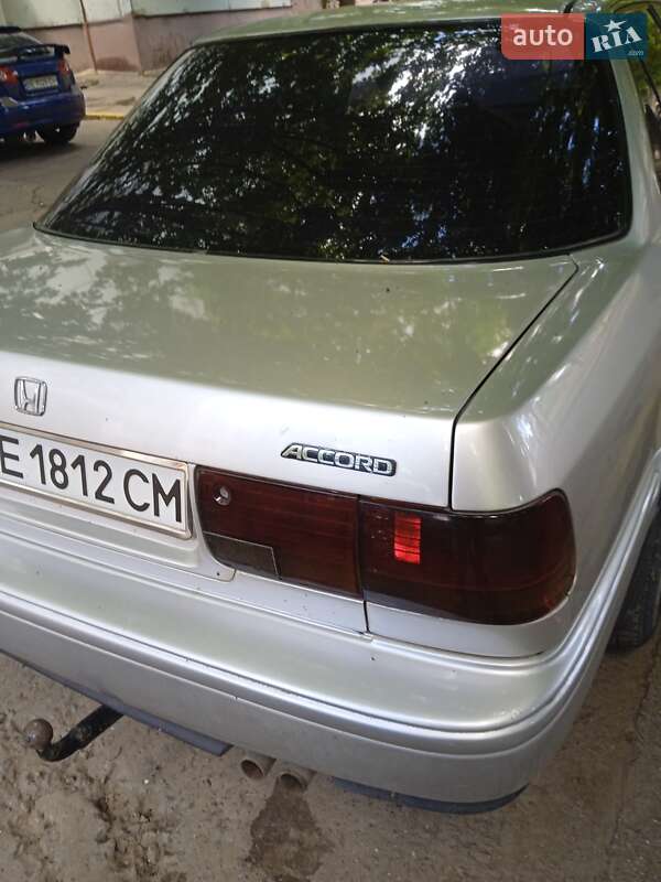 Седан Honda Accord 1993 в Южноукраїнську