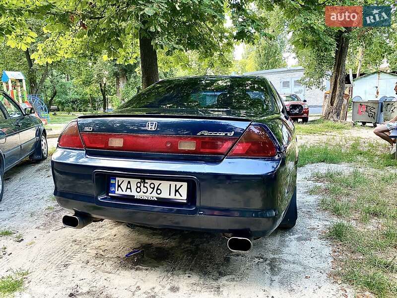 Купе Honda Accord 2000 в Києві