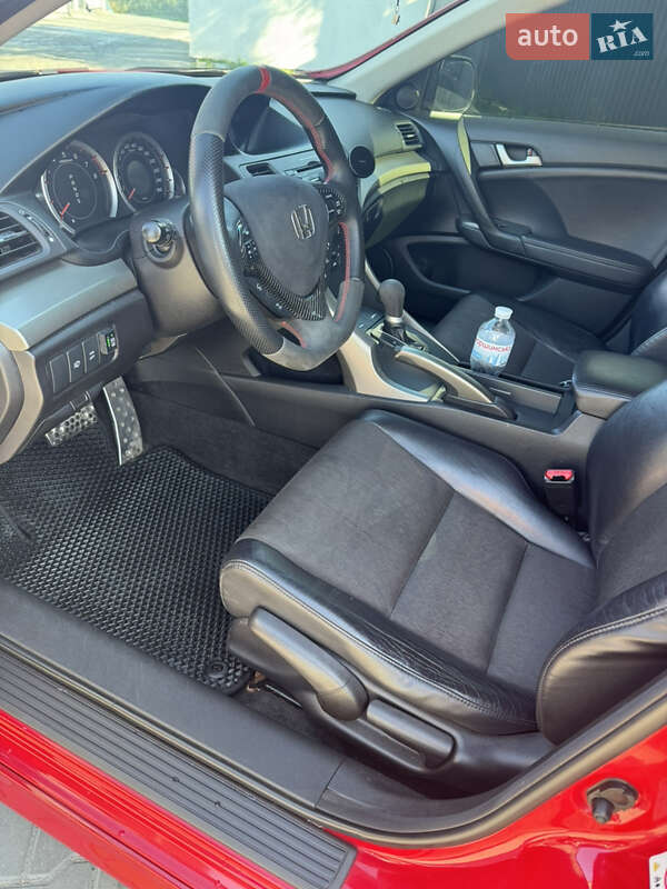 Седан Honda Accord 2010 в Києві