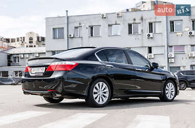 Седан Honda Accord 2013 в 
