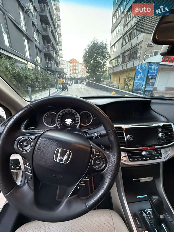 Седан Honda Accord 2013 в Вінниці