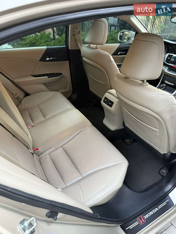 Седан Honda Accord 2013 в Вінниці