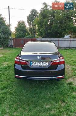 Седан Honda Accord 2015 в Киеве