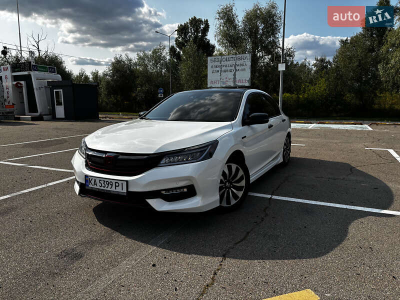 Седан Honda Accord 2017 в Києві