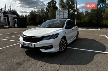 Седан Honda Accord 2017 в 