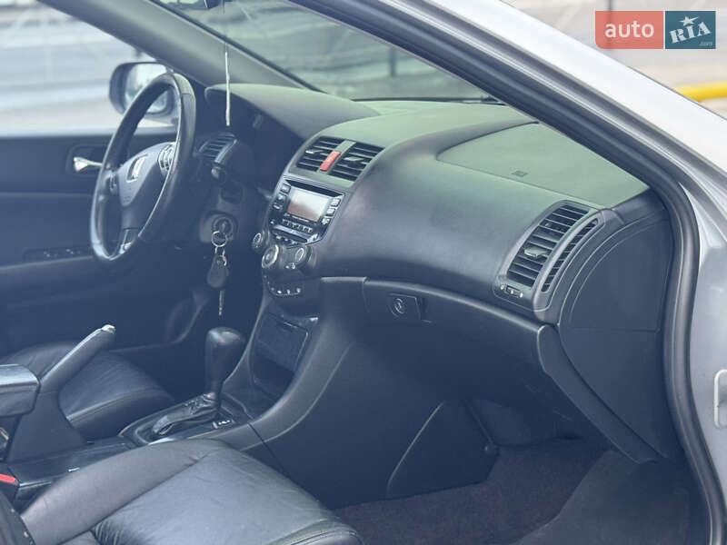 Седан Honda Accord 2006 в Хмельницькому