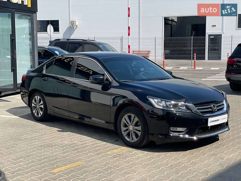 Седан Honda Accord 2013 в Одессе