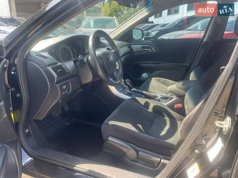 Седан Honda Accord 2013 в Одессе