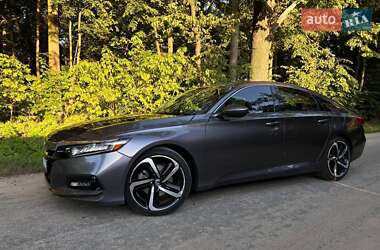 Седан Honda Accord 2018 в 