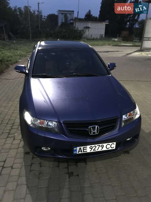 Седан Honda Accord 2005 в Першотравенську