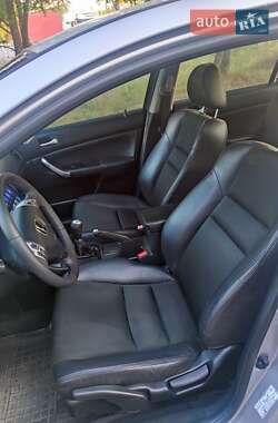 Седан Honda Accord 2004 в 