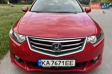 Седан Honda Accord 2010 в Чернигове